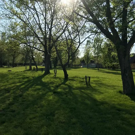 Udvari-haz Dom wakacyjny *