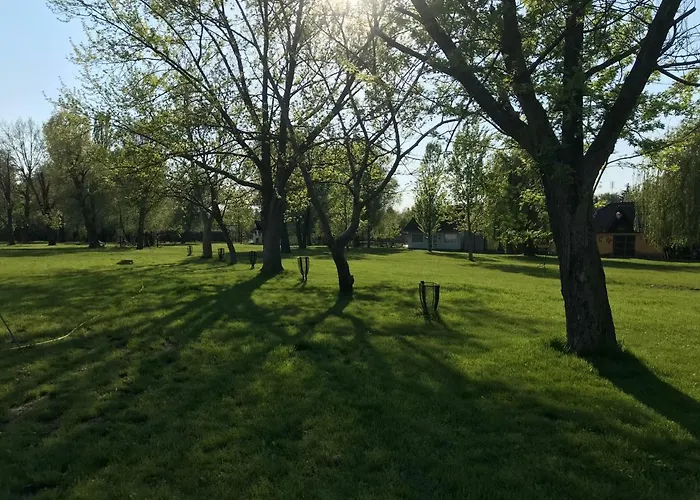 Udvari-ház Semesterbostad *